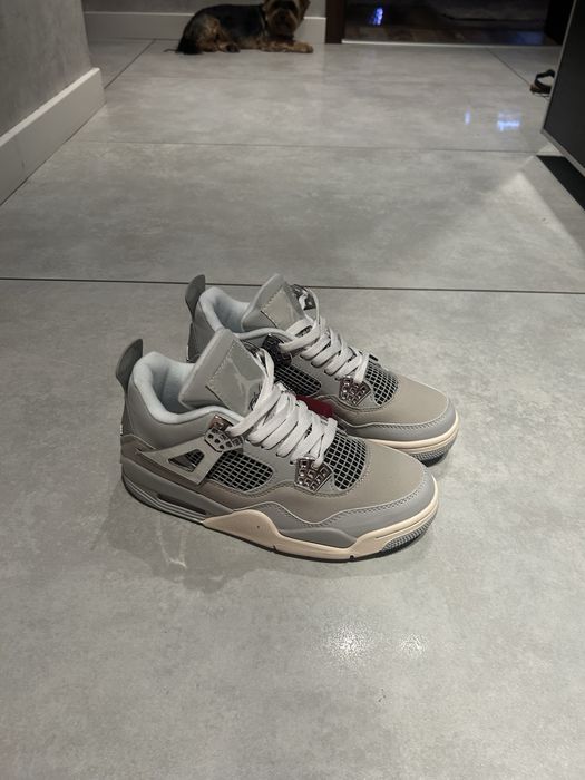 Air Jordan 4 Frozen Moment 40