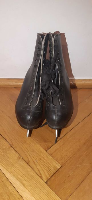 Łyżwy figurowe roz. 32