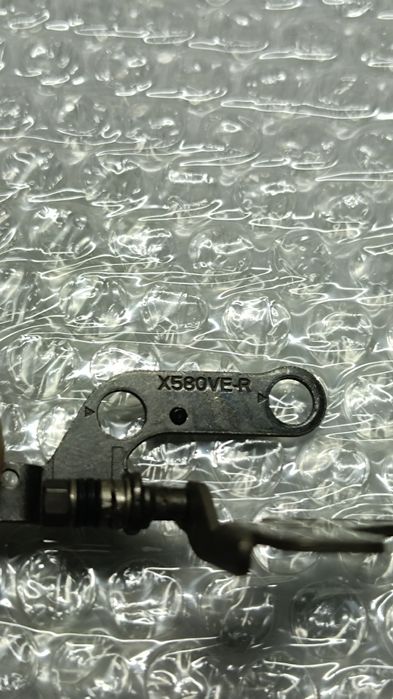 ASUS X580V Hinges64550774928001122