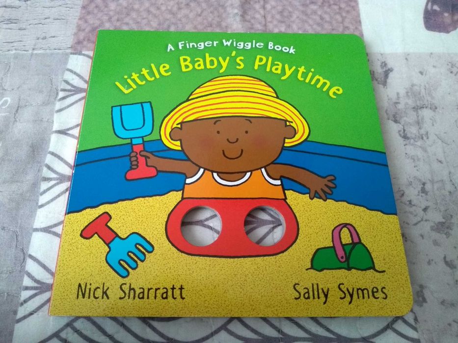 Książeczka po angielsku Little Baby's Playtime: A Finger Wiggle Book