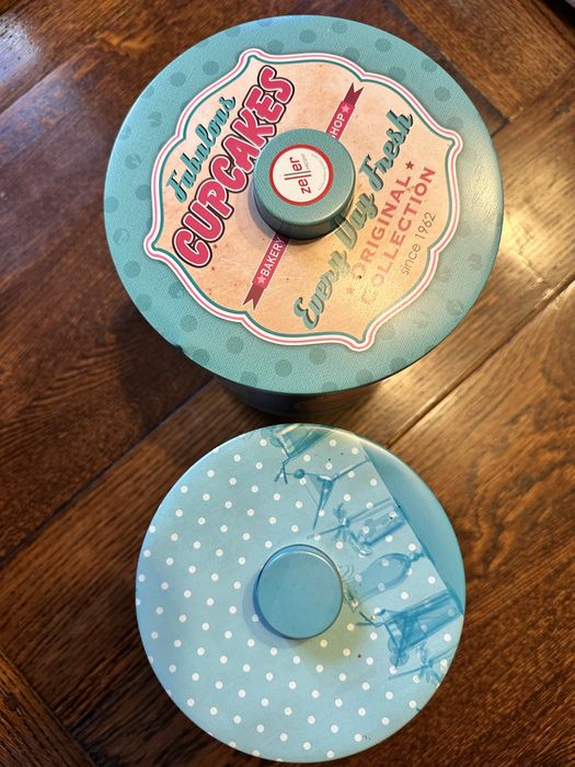 Metalowe puszki ozdobne 2 szt