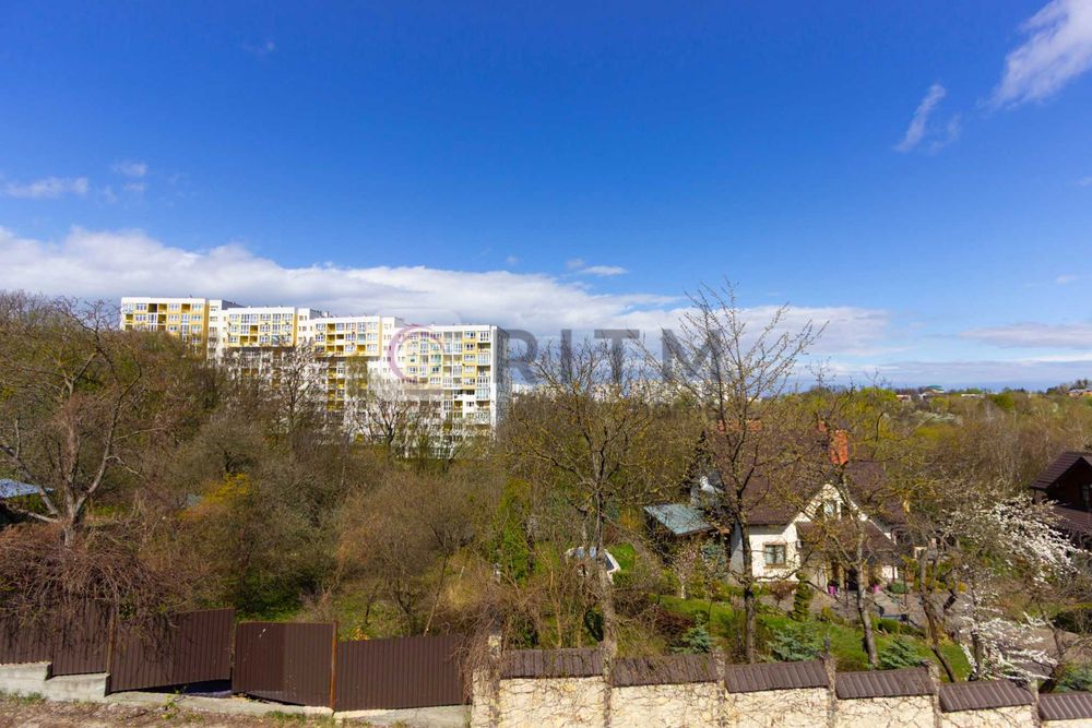 Продаж 3 кімнатної квартири у клубному будинку вул. Лисеницька