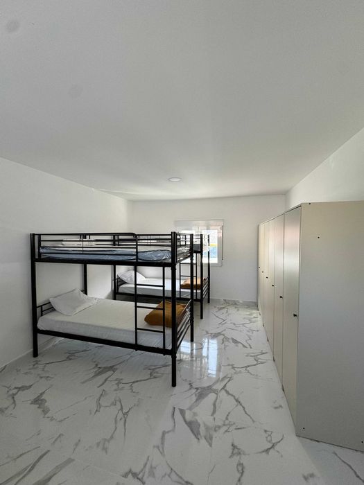 Quarto sem caução 260€ Caneças 20 min Lisboa (Campo Pequeno)