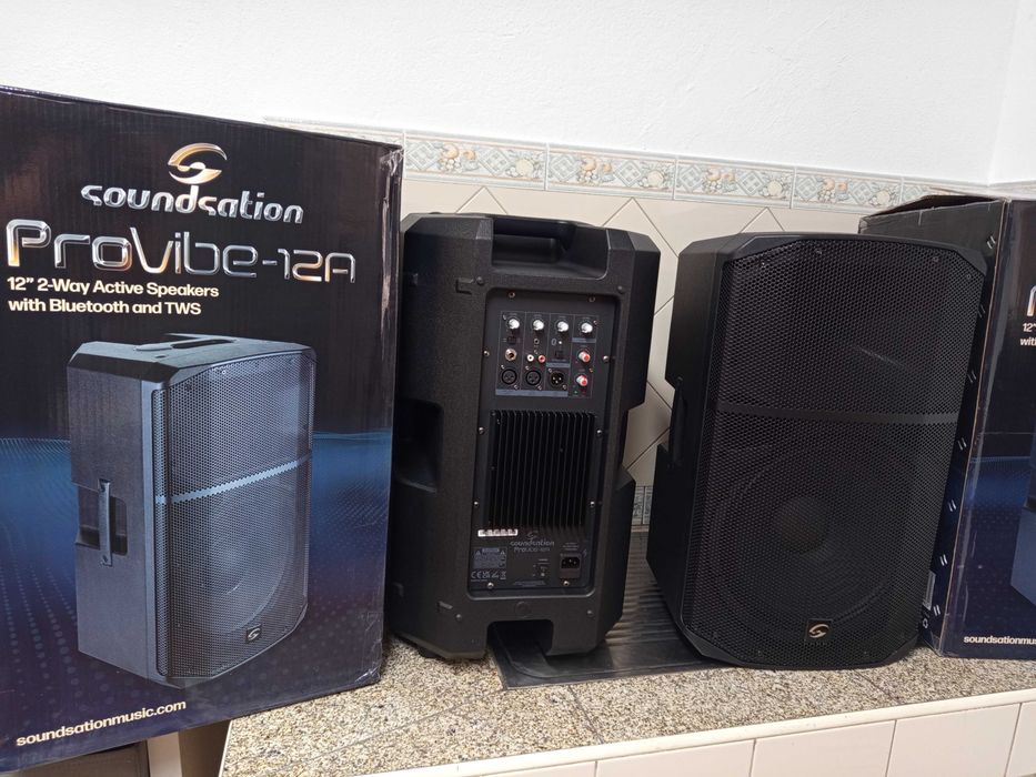 2-Colunas Ativas Soundsation 880W/Novas
