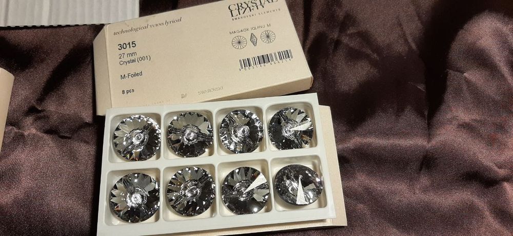 swarovski - купити предмети колекціонування - Ціна на OLX.ua
