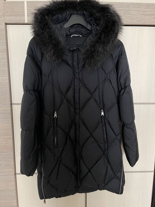 Kurtka pikowana puchowa plaszcz Max Mara Weekend 36 S czarna z futrem