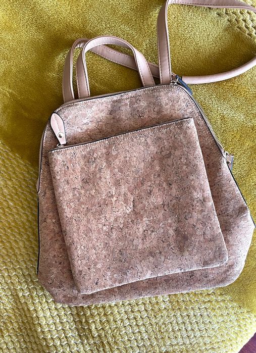 Mochila em cortiça eco-friendly