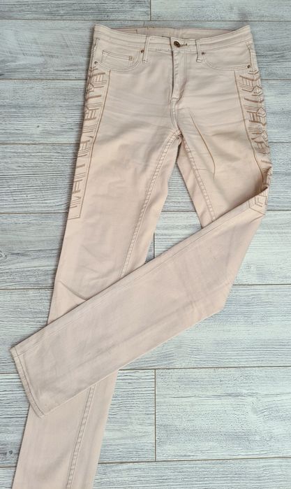 Spodnie z haftem H&M  & Denim 36/38