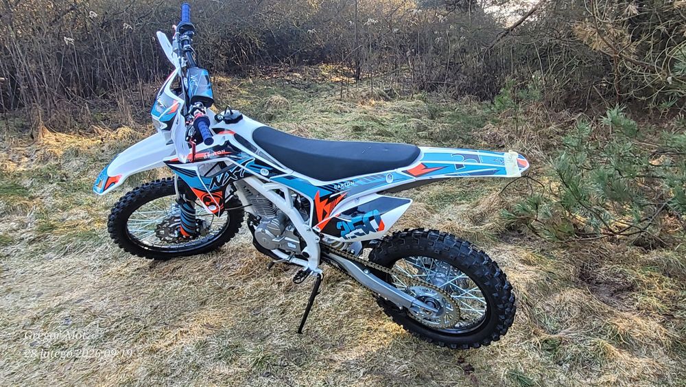 Nowy cross barton Nxt 250ccc maszyna dla wymagajacyh raty
