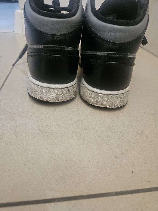 Buty dziecięce Nike Jordan r. 38.5
