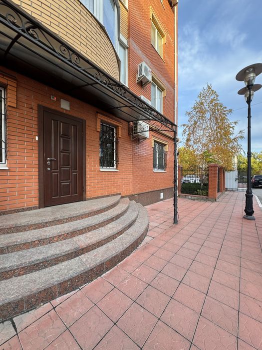 Продаж елітної квартири р-н Критого ринку