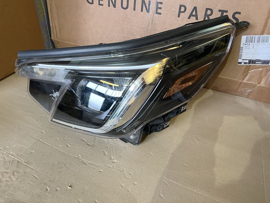 Фара ліва Subaru Forester 2023 2024 Wilderness Субару 84001SJ390