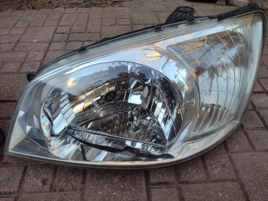 Hyundai Getz lampa przód prawa/lewa EU