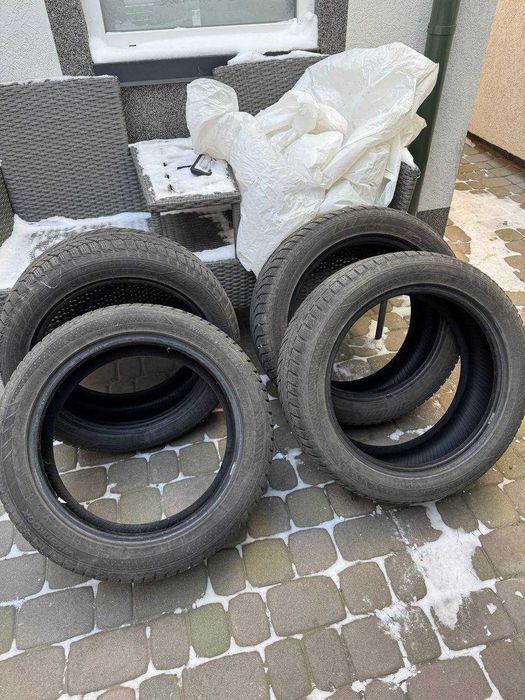 Hankook Winter i*cept iZ2 215/50r17 95T