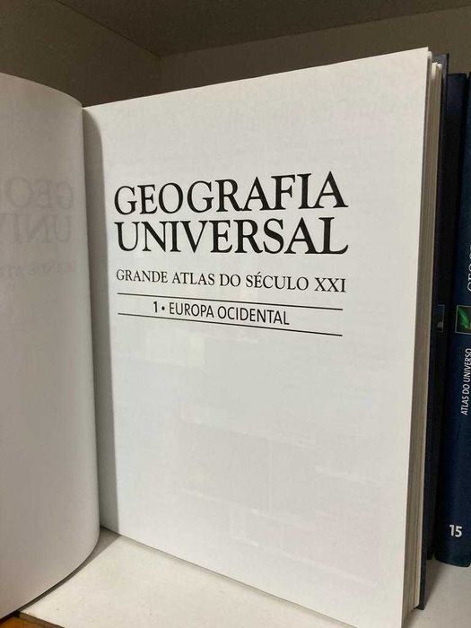 Enciclopédia "Geografia Universal" (18 volumes)