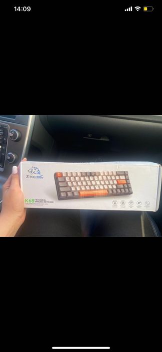 Teclado Mecânico Sem Fio K68 - Novo na Caixa - Ziyou Lang k68