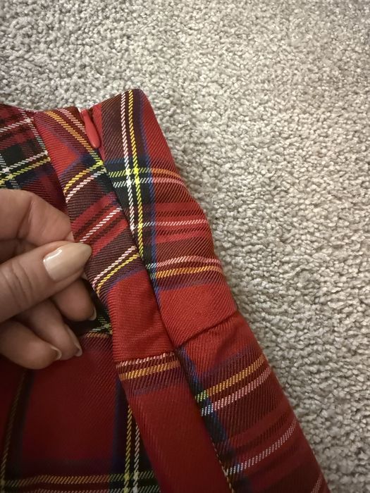 Spodniczka czerwona w kratkę, plisowana