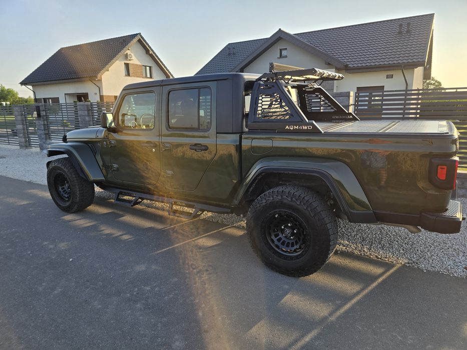 Jeep Gladiator ! Super stan ! Niski przebieg !