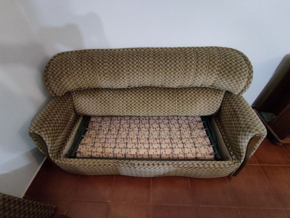 Sofá 3 lugares que transforma em cama