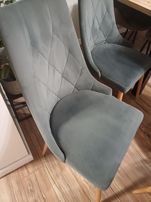 Krzesła tapicerowane 4szt  do salonu , welur  szary