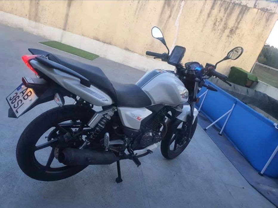 Vendo mota keeway rks 125