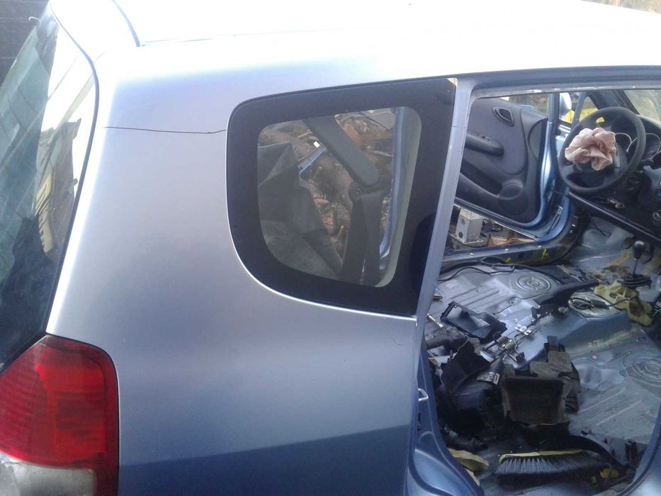 Honda Jazz 2 FL Klapa Drzwi Lampa Błotnik Tył Ćwiartka Próg Szyba Koło