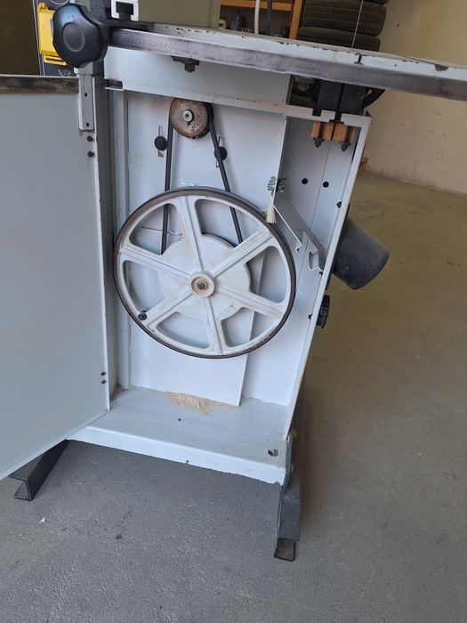 Piła tasmowa do drewna