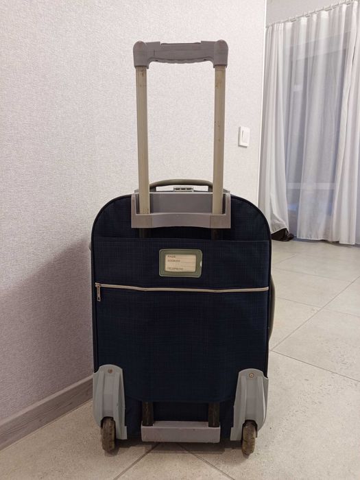 Продам валізу б/у