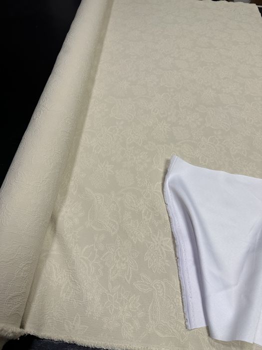 Tkanina wytłaczane kwiaty - obrusowo/zasłonowa