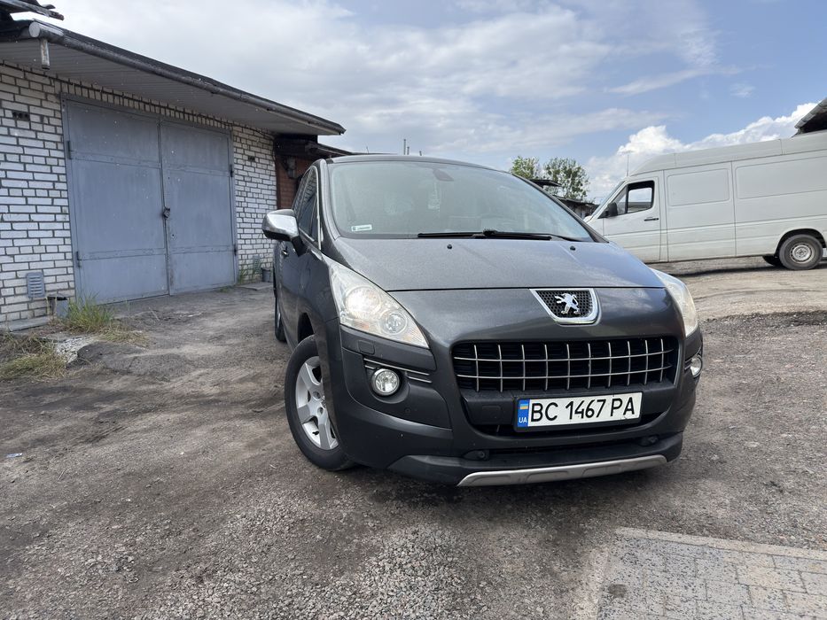Автомобіль Peugeot 3008 2010 рік 2.0d