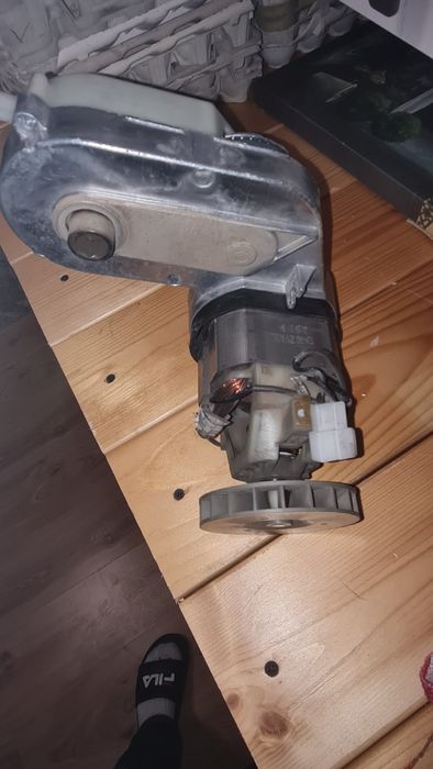 Silnik wertykulatora Ferrex