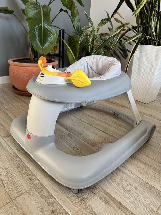 Chodzik Chicco 3w1 pchacz i jeździk