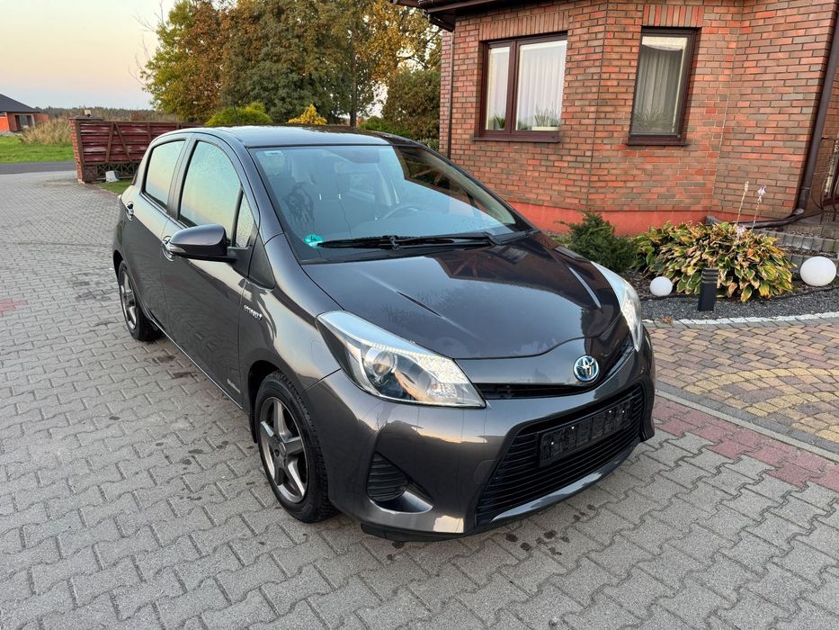 Toyota Yaris Hybryda * Niemcy * Idealna !!
