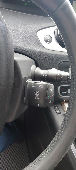 Авто Renault Scenic 2010р