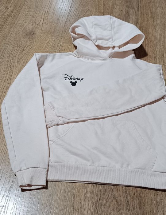 Swetr Disney w rozmiarze 146-152