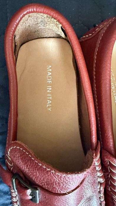 Макасини шкіряні, Італія