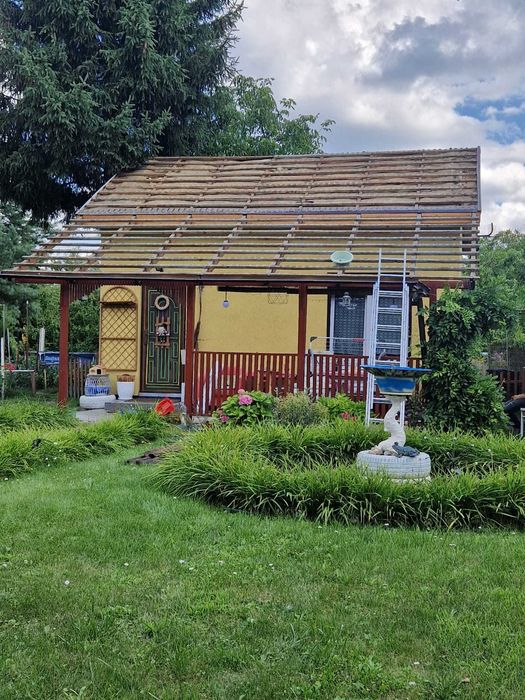 Usługi Dekarskie - Montaż i Demontaż oraz Naprawy Dachu i Rynien