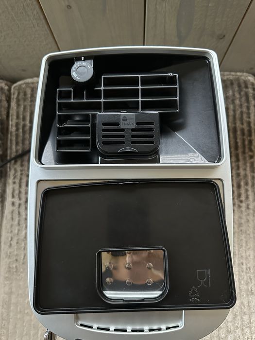 Кофемашина Delonghi Magnifica S