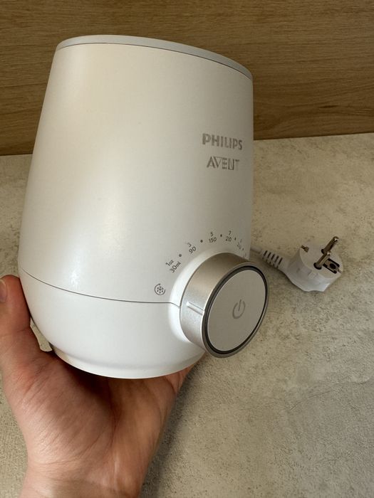 Швидкий підігрівач пляшечок Philips Avent (модель SCF358/00).