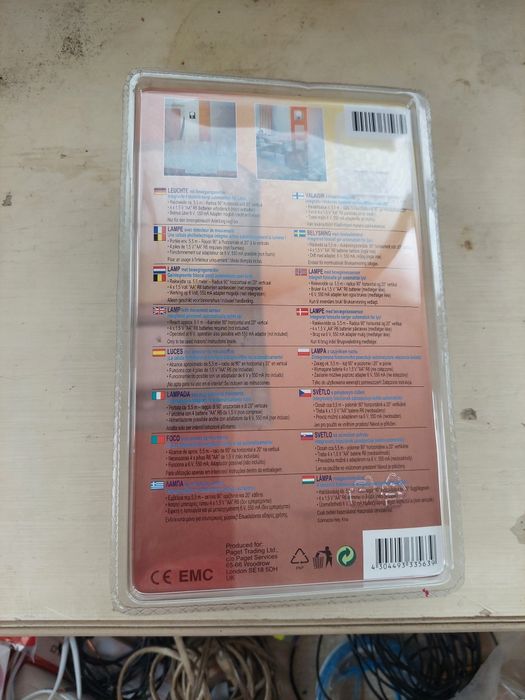 Foco luz com sensor de presença novo na caixa