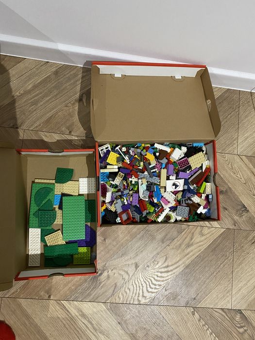 lego klocki pudło lego friends lego eleves lego city