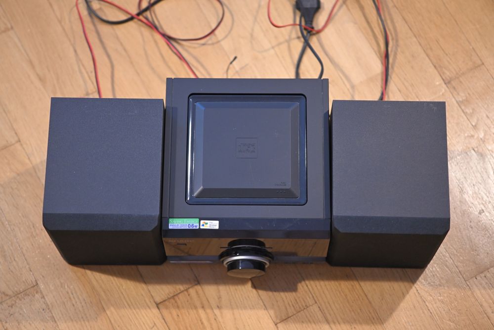 Wieża Sharp XL-E15H z Pilotem – AUX, Radio (Uszkodzone CD)