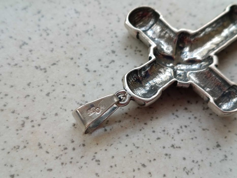 Srebrna zawieszka z markazytami S925 Wisiorek Krzyż Krzyżyk