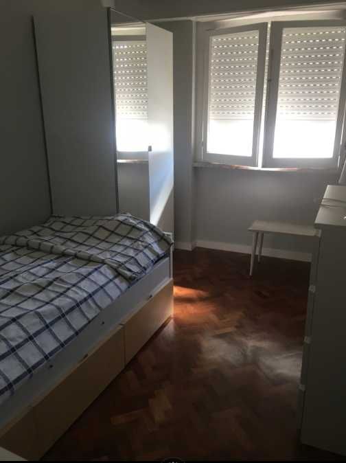 Quarto para estudante