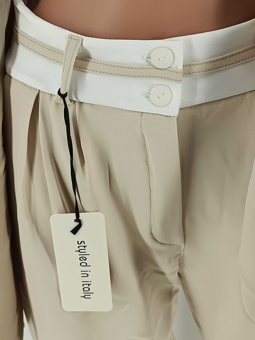 Garnitur damski beżowy spodnie marynarka rozmiar M