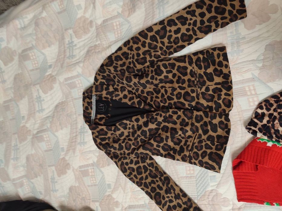 Піджак на дівчинку лео