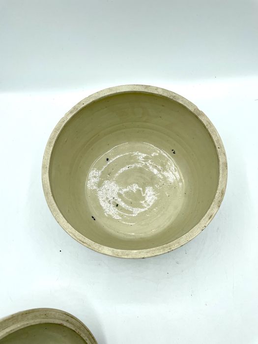 Pote em porcelana vidrada seculo 18 chinesa