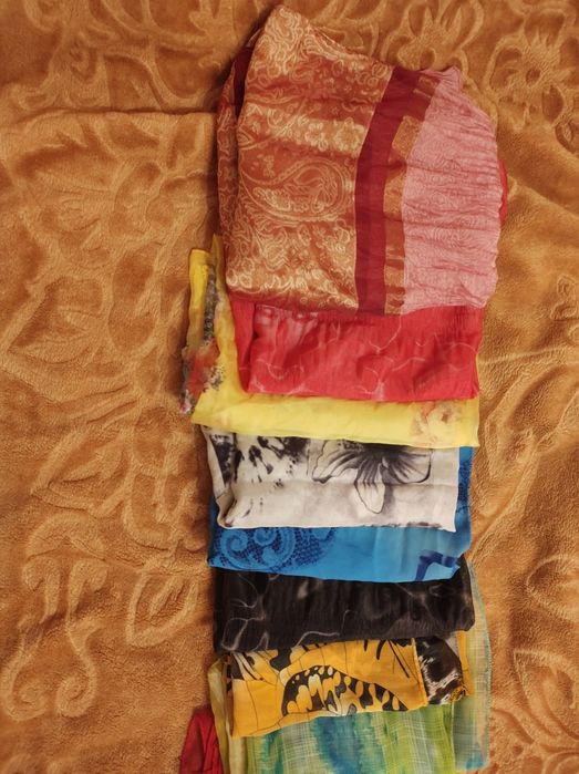 Zestaw apaszek/szalików 11 sztuk