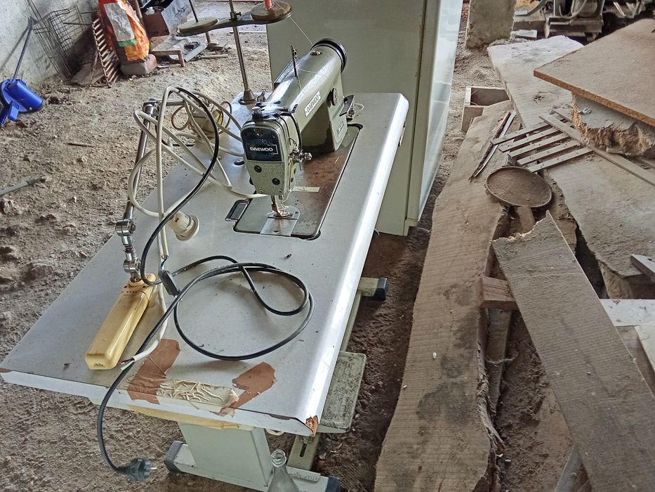 Vendo máquina de costura industrial
