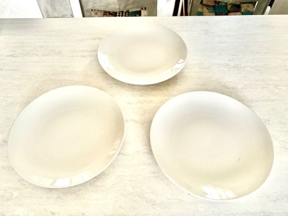 3 piękne beżowe talerze ceramiczne IKEA 25 cm